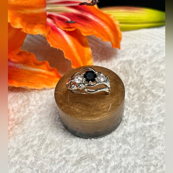 🌸925 Silver and black gemstone ring NEW - Picture 6 of 9